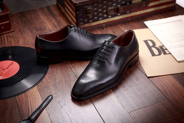 giày tây nam Wholecut