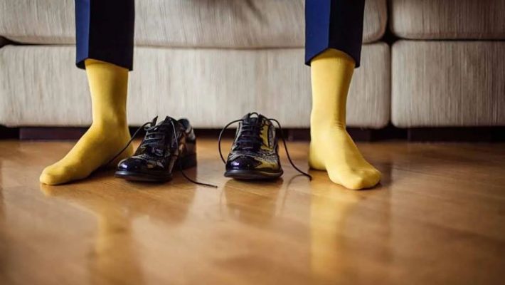 kết hợp giày tây nam với tất